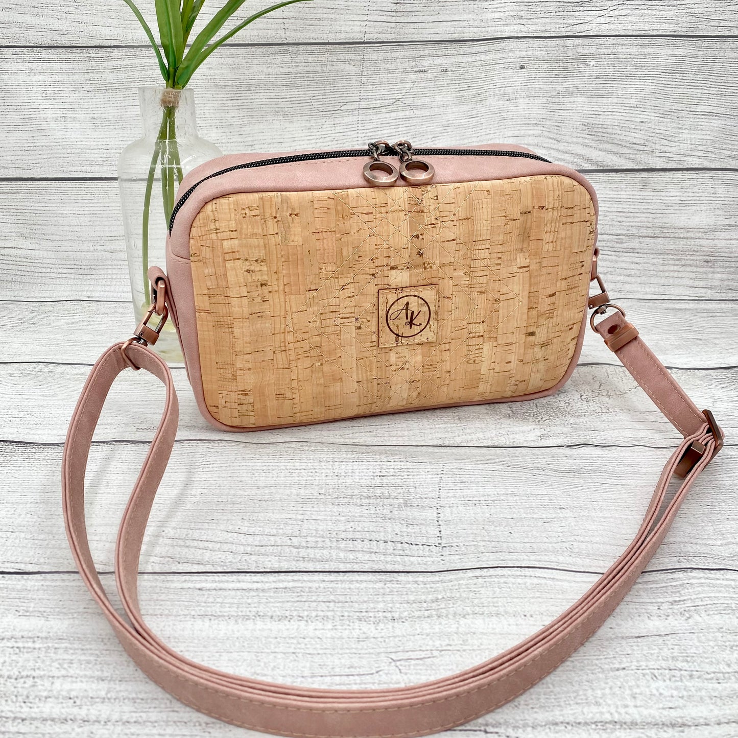 "Catalina" Crossbody Bag