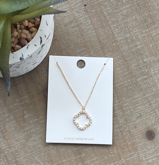 Daisy, Dainty Necklace!