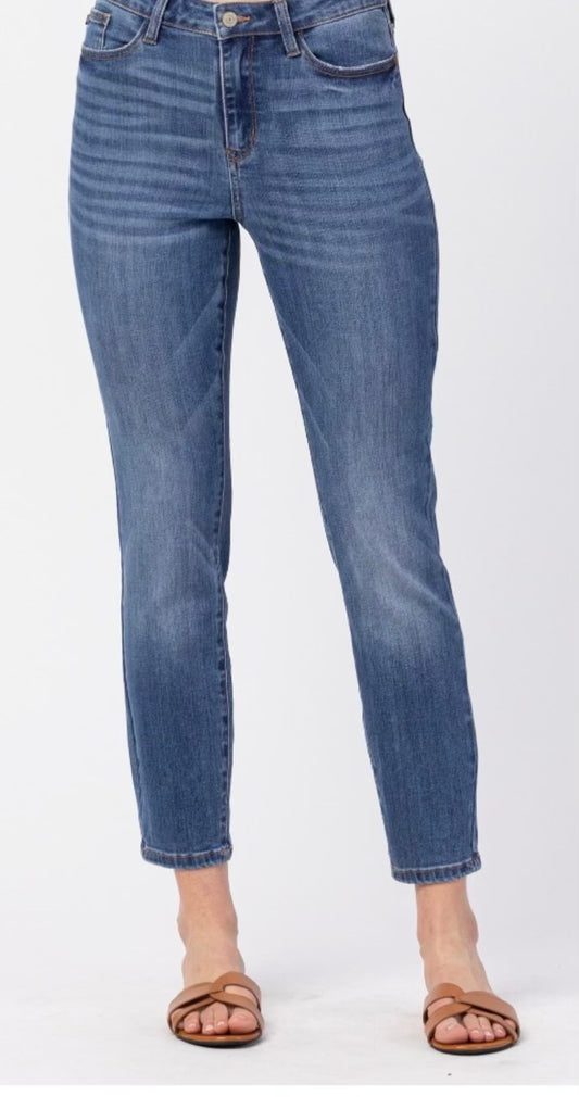 Elly, Judy Blue Relaxed Fit Jean