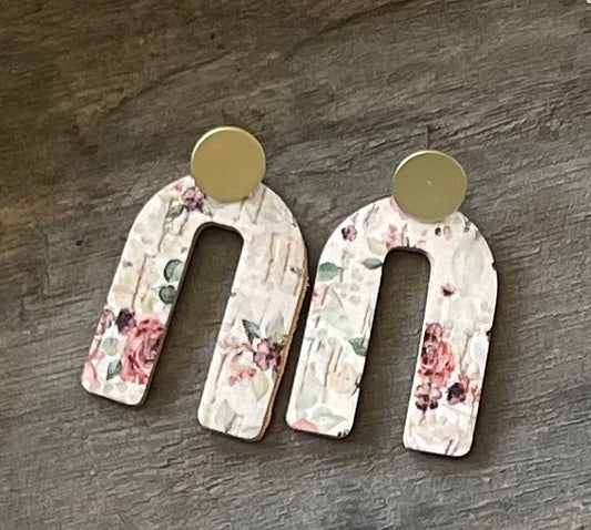 Matty, Mauve Floral Arch Earrings